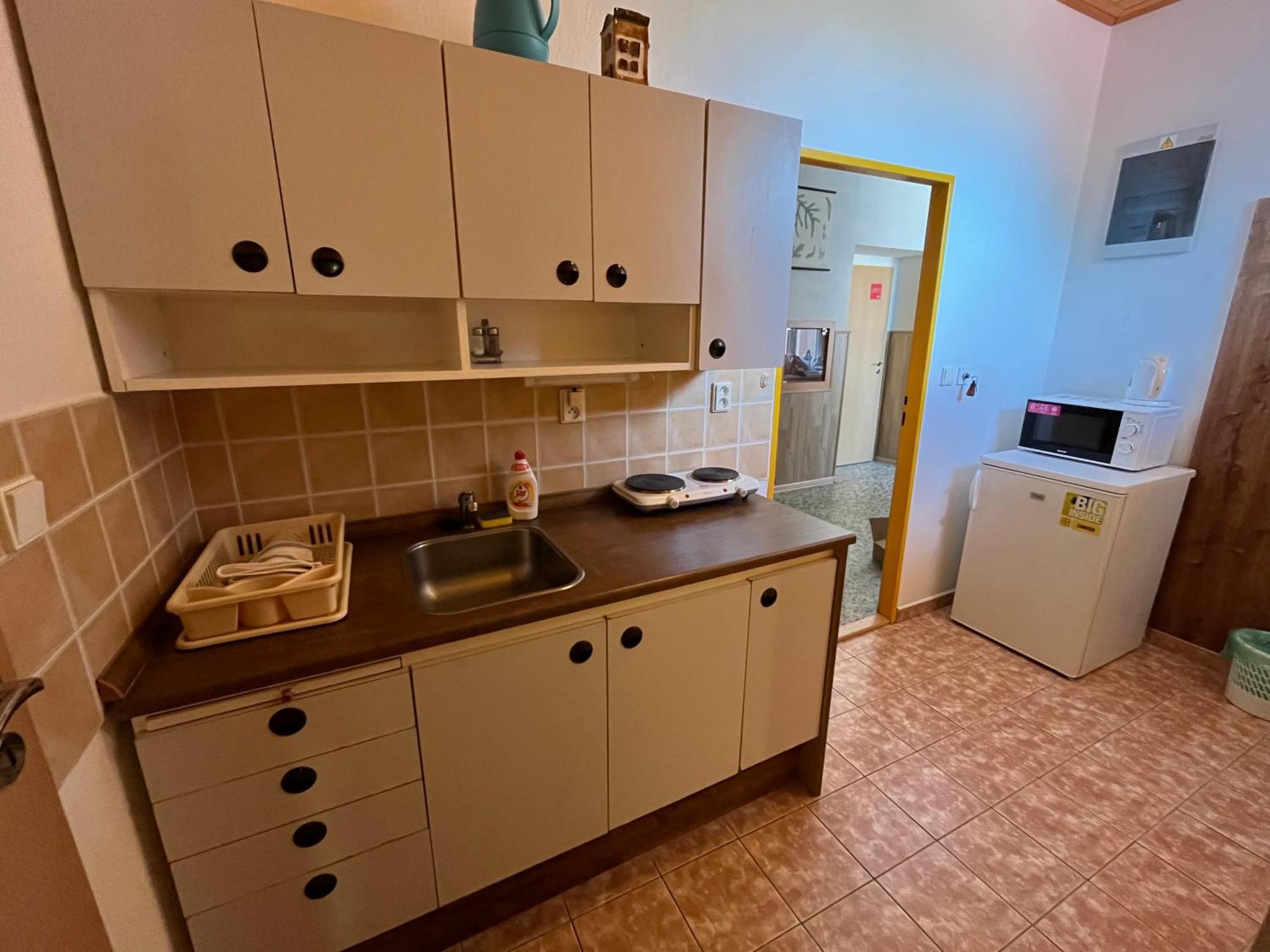 Apartmanovy Dum Obecna Skola Svetlik Buitenkant foto